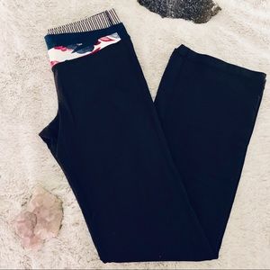 🍋 RARE Lululemon Flare Pants 🍋